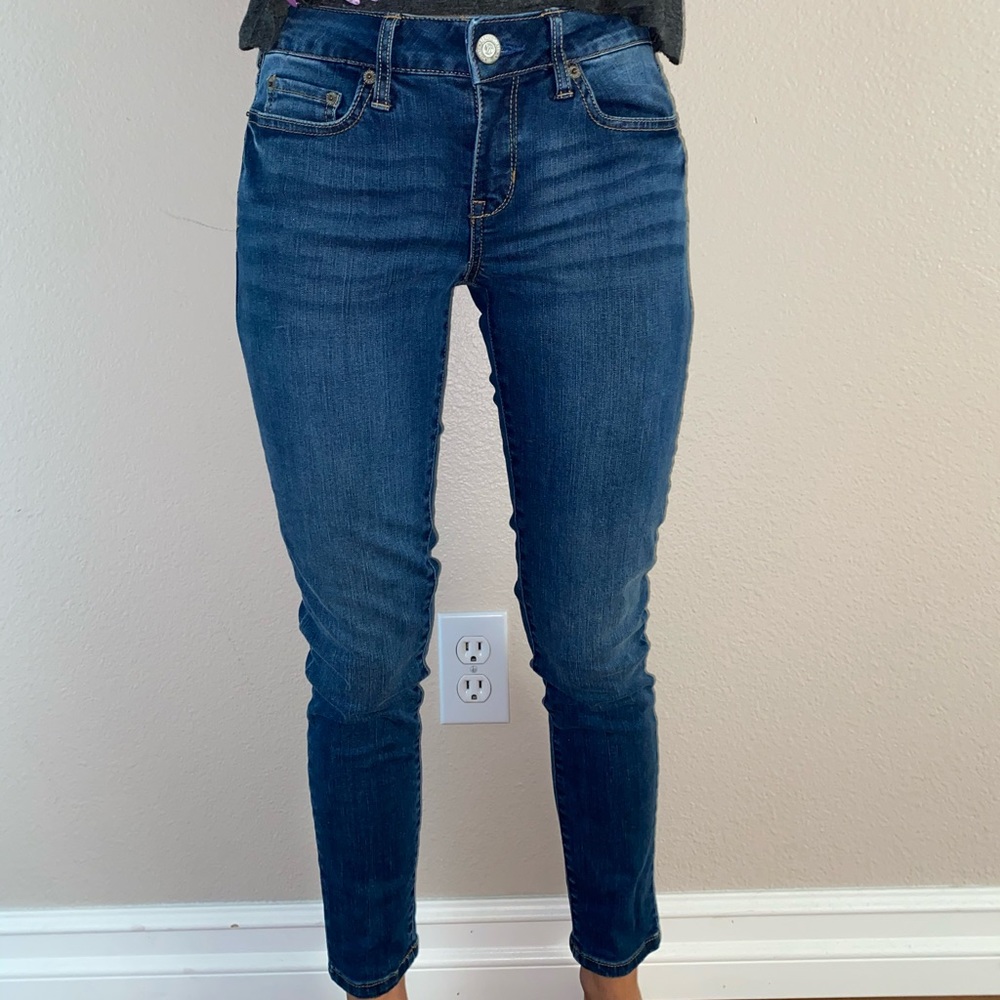 Aeropostale skinny jeggings! size 2SHORT